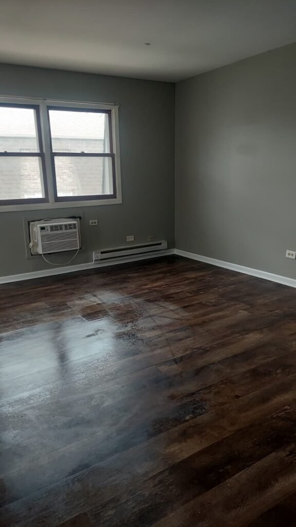 3305 Colgate Ave,  A Modern Apartment steps from Sheridan Rd, Zion