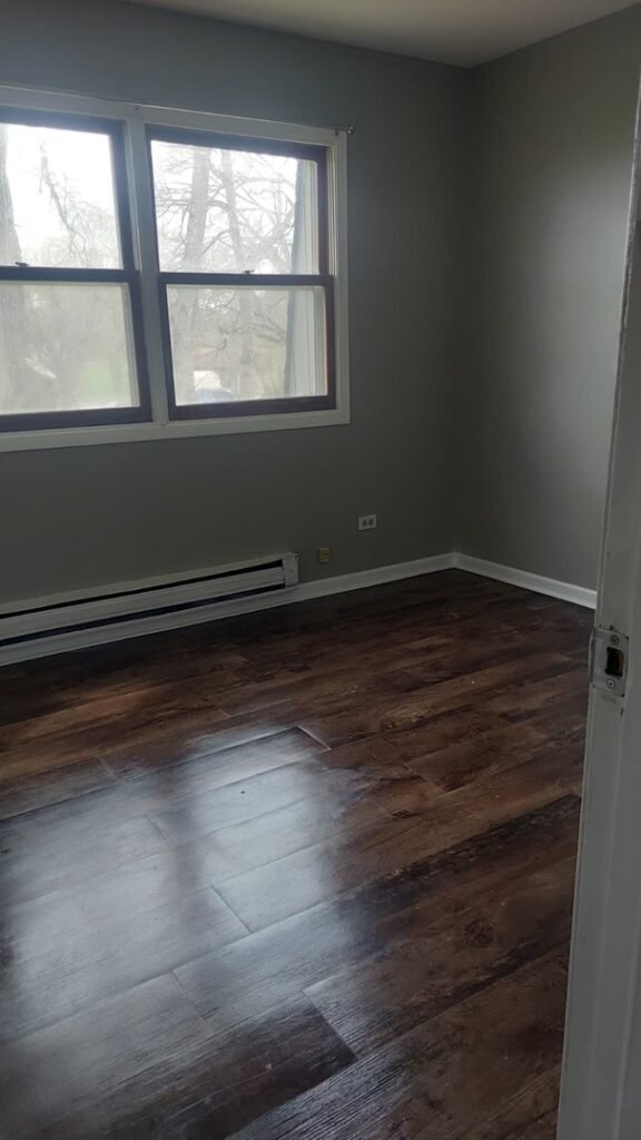 3305 Colgate Ave,  A Modern Apartment steps from Sheridan Rd, Zion