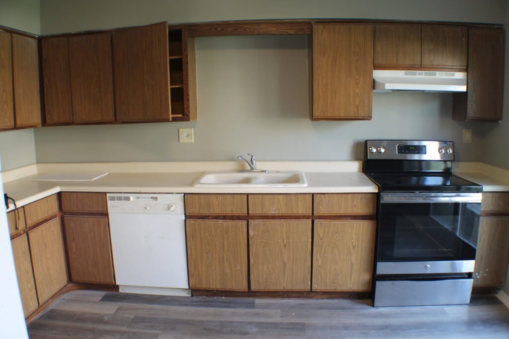 2902 31st, Apt # 5, A Modern Apartment close to Lewis Street, Zion