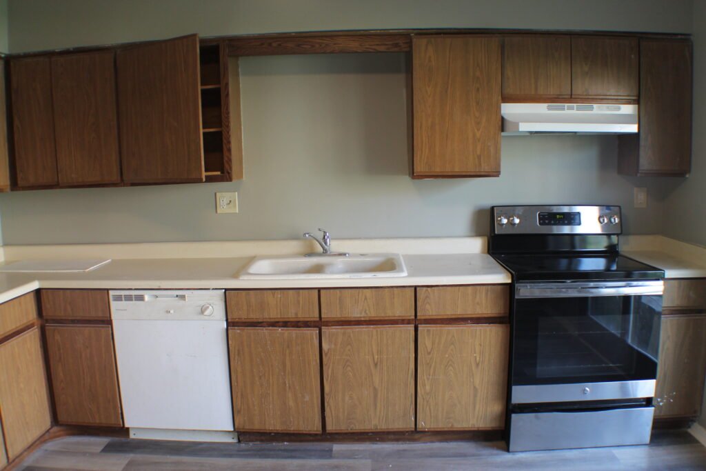 2902 31st, Apt # 5, A Modern Apartment close to Lewis Street, Zion