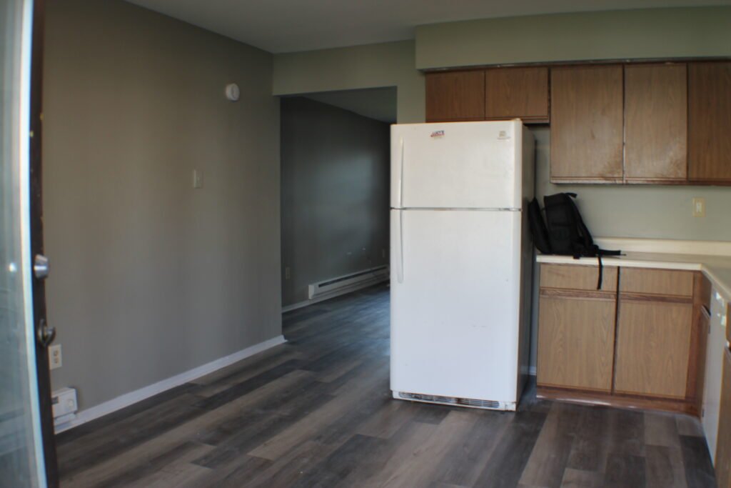2902 31st, Apt # 5, A Modern Apartment close to Lewis Street, Zion