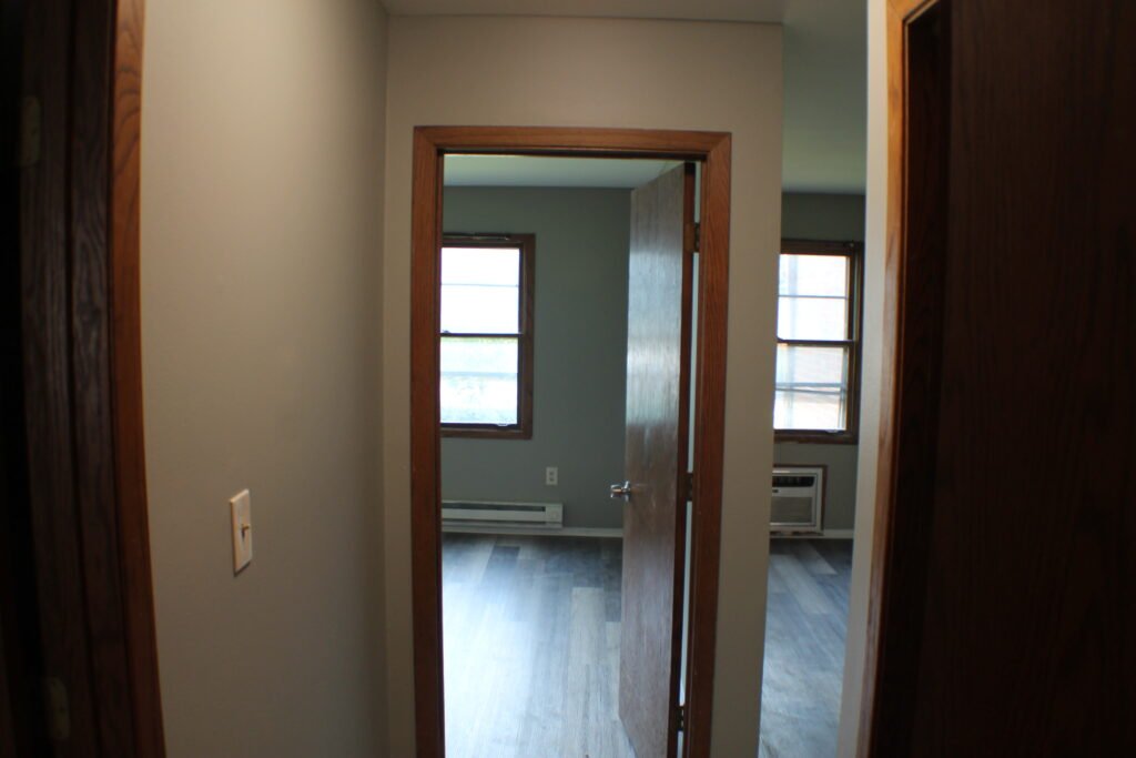 2902 31st, Apt # 5, A Modern Apartment close to Lewis Street, Zion