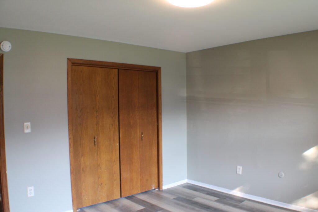 2902 31st, Apt # 5, A Modern Apartment close to Lewis Street, Zion