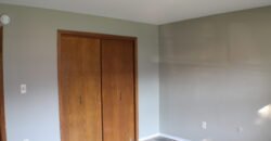 Fully upgraded, Modern Apartment Unit close to Lewis Street