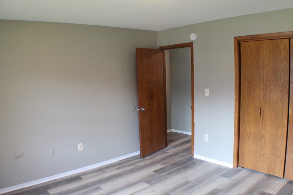 2902 31st, Apt # 5, A Modern Apartment close to Lewis Street, Zion