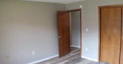 Fully upgraded, Modern Apartment Unit close to Lewis Street